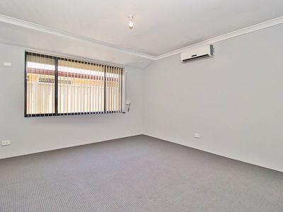 17 Forward Street , Baldivis