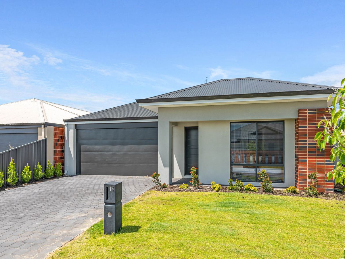 13 Starapple Chase, Upper Swan