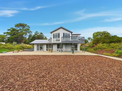 2 / 17a Thagenna Road, Carlton