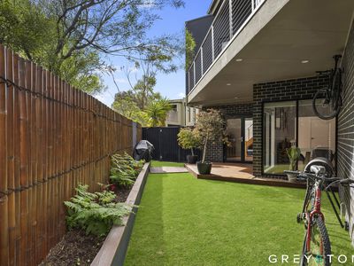 5 / 5-6 Chelsworth Place, Caroline Springs