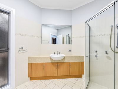 1 / 2 Red Oak Place, Mount Gambier