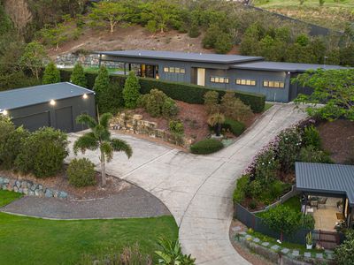 135 Kingfisher Crescent, Palmview