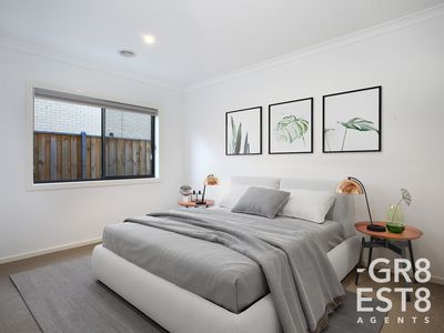 6 Greenglade Way, Cranbourne East