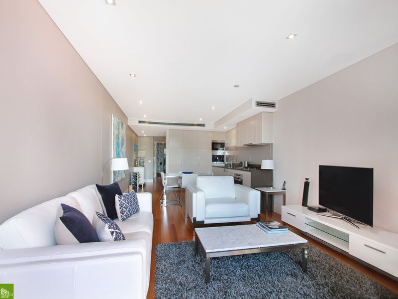 604 / 53-61 Crown Street, Wollongong