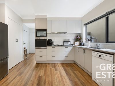 85 Avonbury Circuit, Cranbourne West