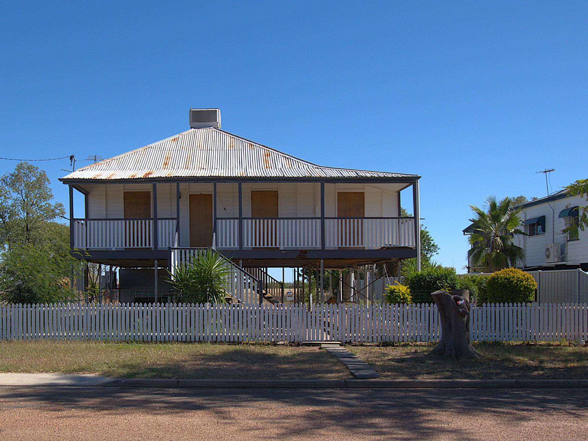 23 EAGLE STREET, Longreach