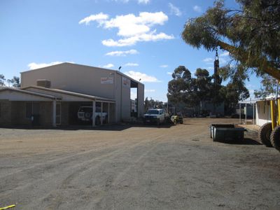 5 Hudson Place, West Kalgoorlie