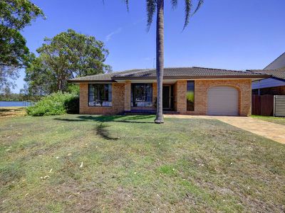 1 Sirius Key, Forster