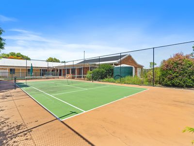 2030  Roghan Road, Bridgeman Downs
