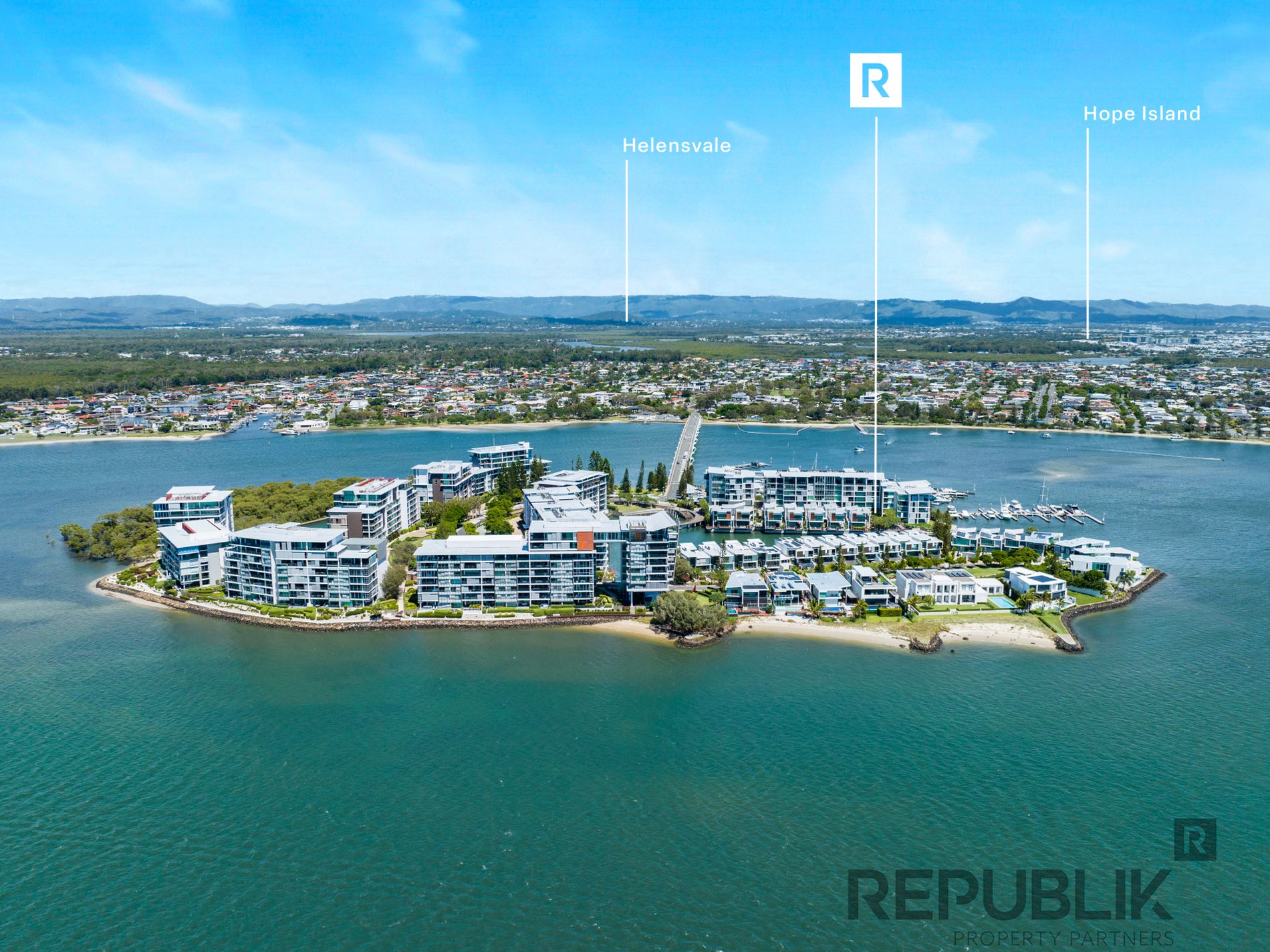 2205 / 2 Ephraim Island Parade, Paradise Point