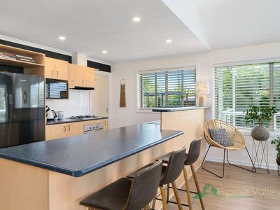 2 Marum Court, Tawonga South