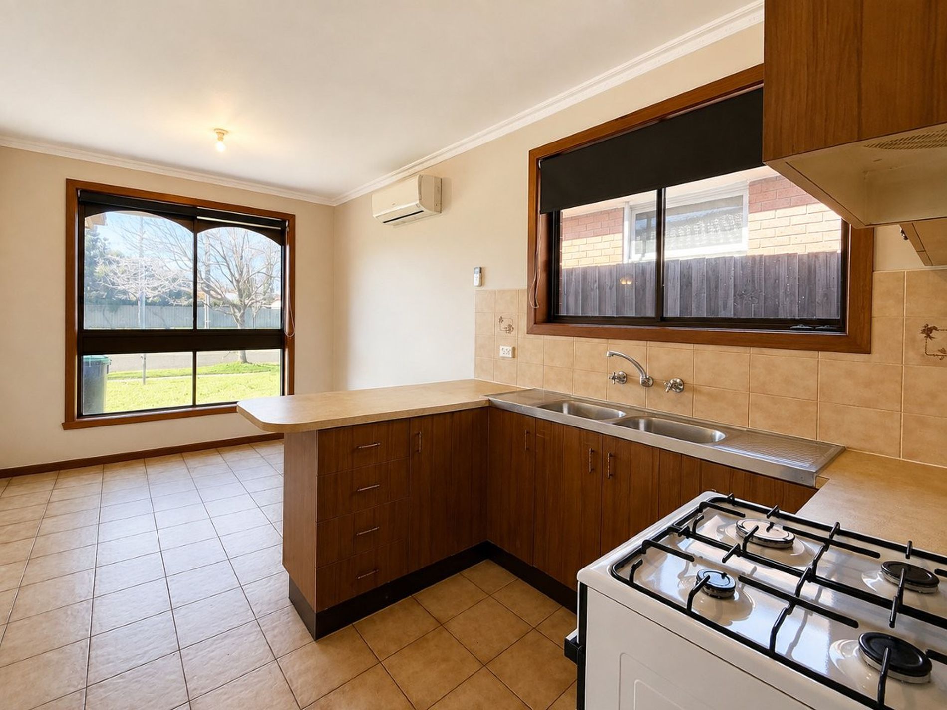 1 / 59 Duncans Road, Werribee