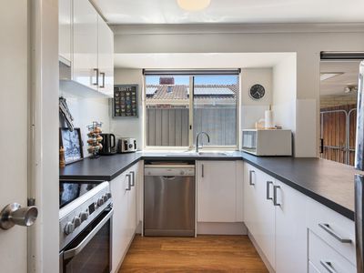 32 Hardy Road, Ashfield