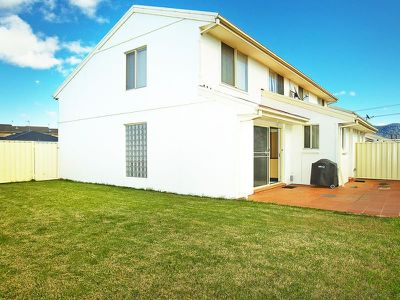 1 / 20 Station Street, Dapto