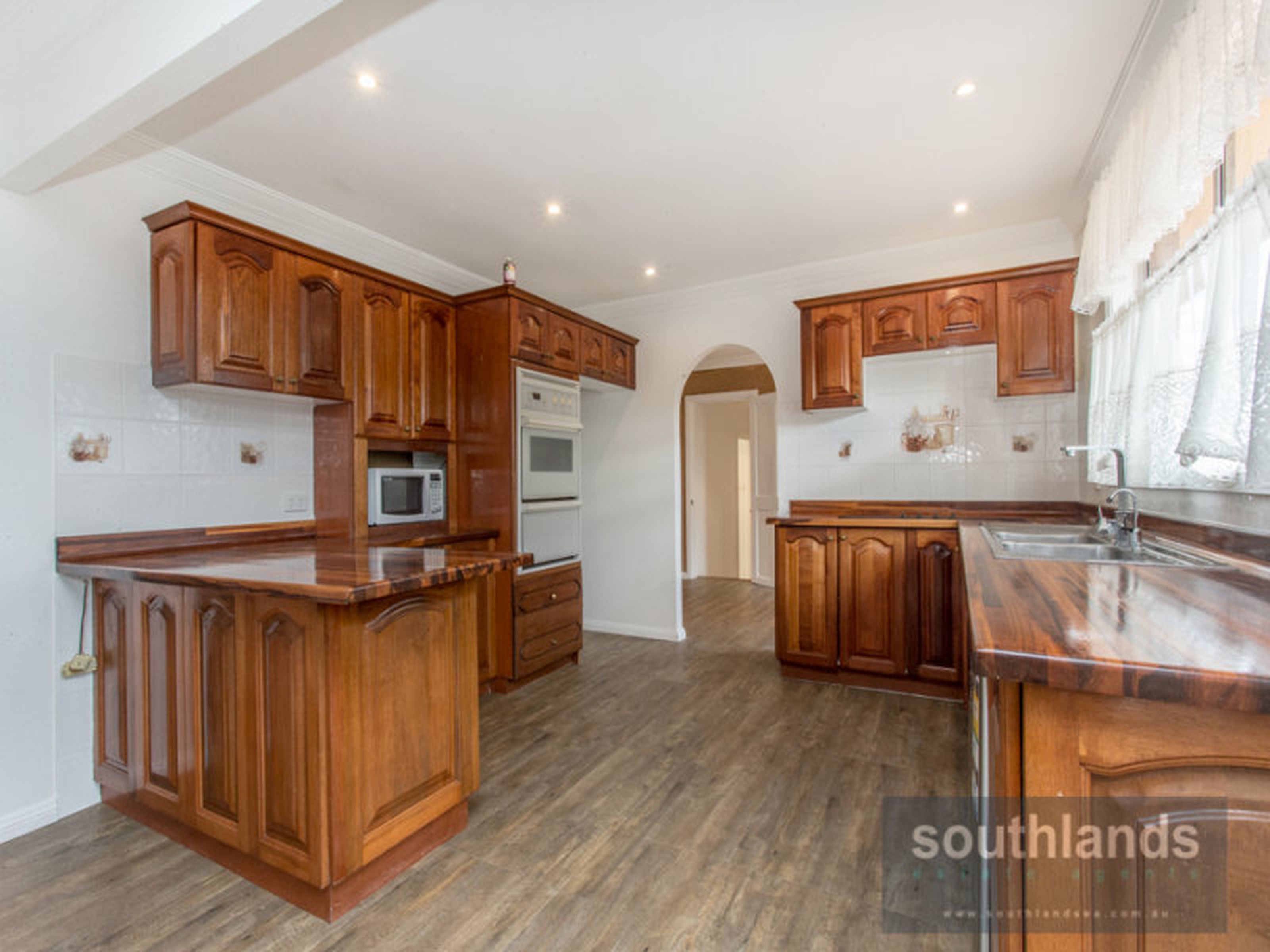 9 Lowanna Drive, SOUTH PENRITH