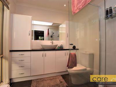 9 Sovereign Close, Patterson Lakes