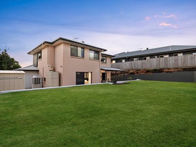 6 Lachlan Drive, Wakerley