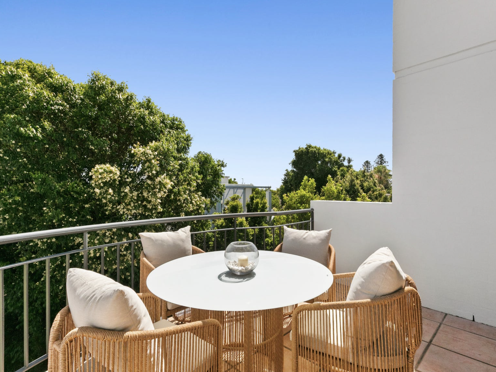 15/8-12 Banksia Street, Dee Why