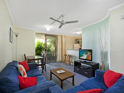 205 / 24 Lake Weyba Drive, Noosaville