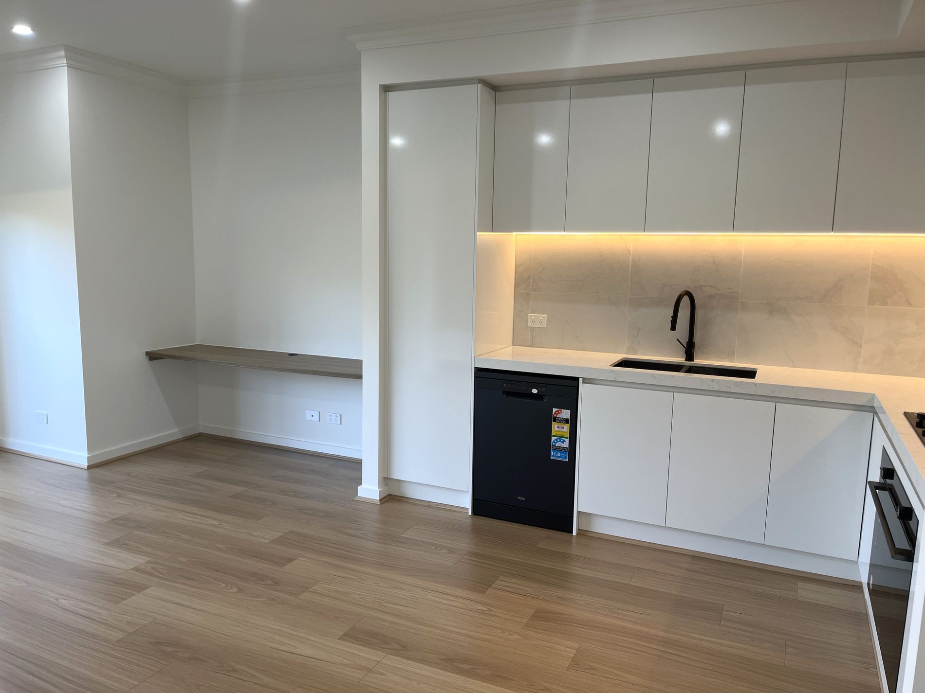 3 Hangar Street, Werribee