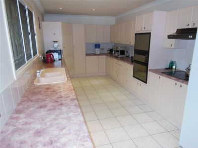 30 Zuhara Street, Rochedale South