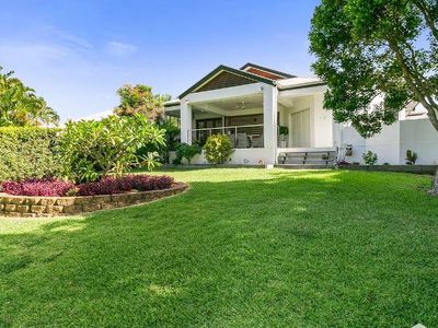 8 Lakeside Drive, Peregian Springs