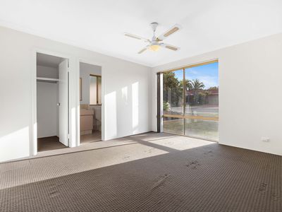 122 Glencoe Loop, Kinross