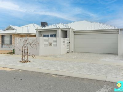 5 Chrysler Approach, Yanchep