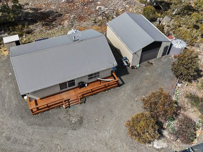 2 Trout Crescent, Miena