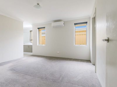 11 Barbon Lane , Baldivis