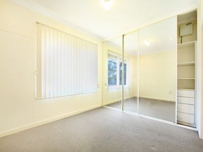 156 Princes Highway, Unanderra