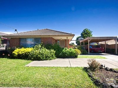 7 Marnie Drive, Cranbourne West