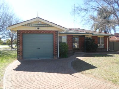 2 / 15 Kingfisher Street, Dubbo