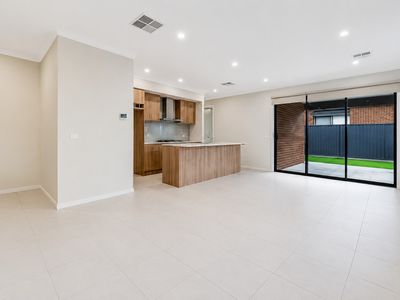 117 Oldbridge Boulevard, Weir Views