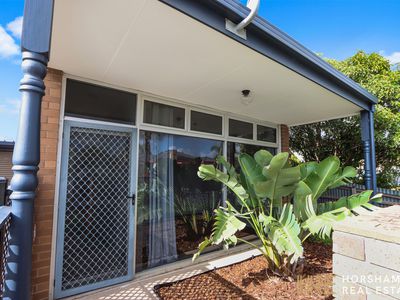 3 / 8 Rennison Street, Horsham