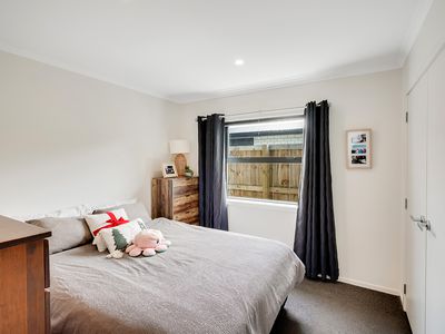 2 / 11 Forster Avenue, Hillcrest