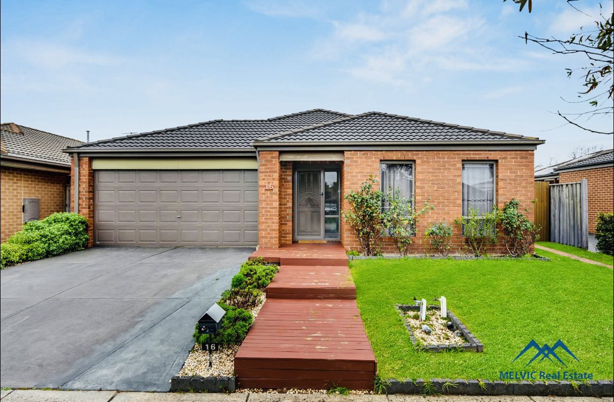 16 Dusky Bells Drive, Cranbourne West