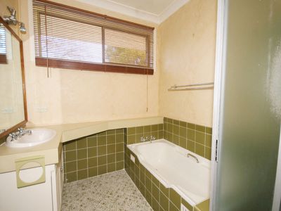 9 THOMPSON PLACE, Gunnedah
