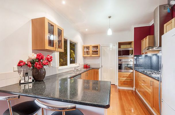 24 The Ridge, Oaklands Junction