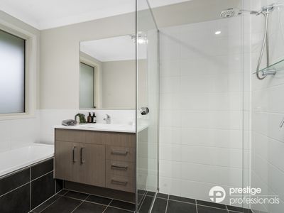 13 Learoyd Road, Edmondson Park