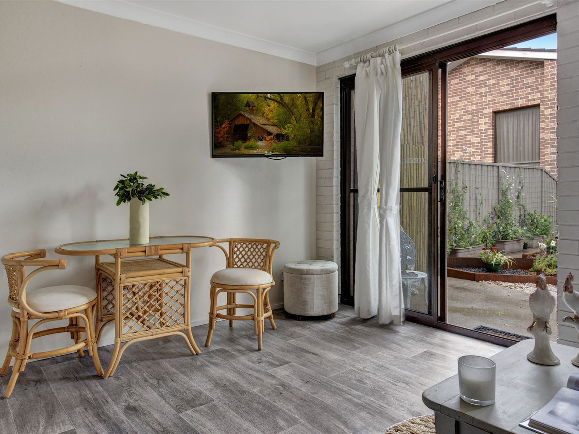 2 / 9 Niblick Avenue, Mollymook