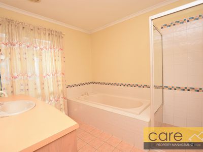 72 Tangerine Drive, Narre Warren South