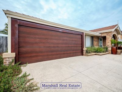 175 Kinross Drive, Kinross