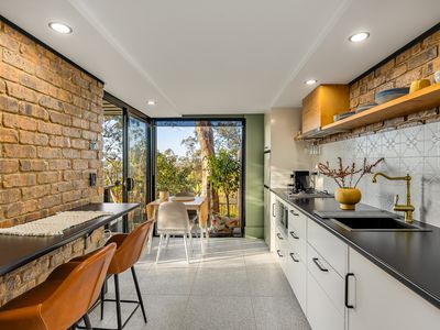 5 Craigwood Drive, Belair