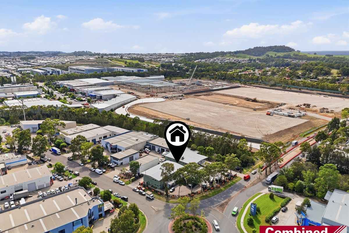 1 & 2 / 2 Samantha Place, Smeaton Grange