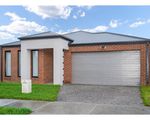 23 Winnows Street, Officer