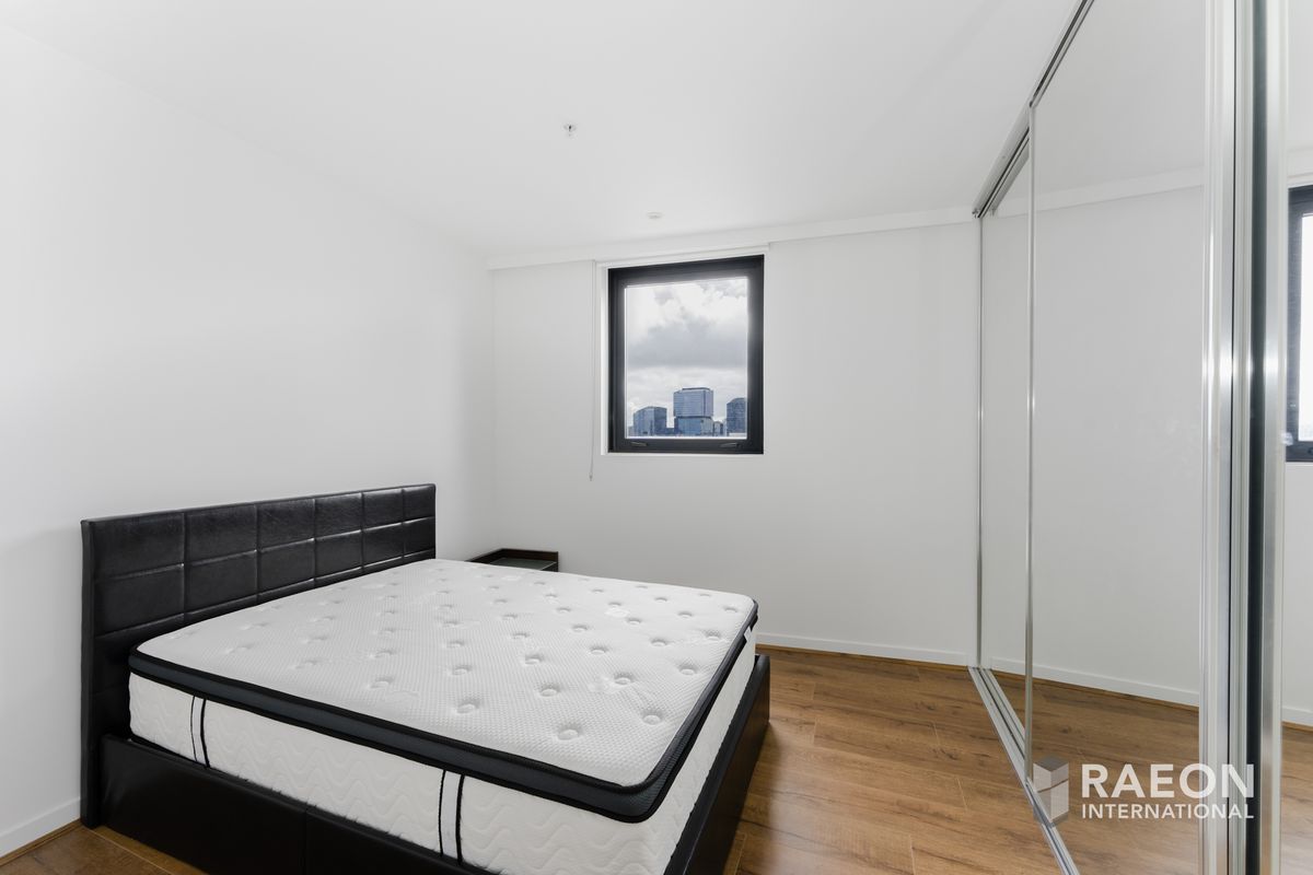 2101 / 250 City Road, Southbank