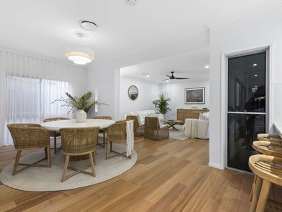 24 Feathertail Place, Wakerley
