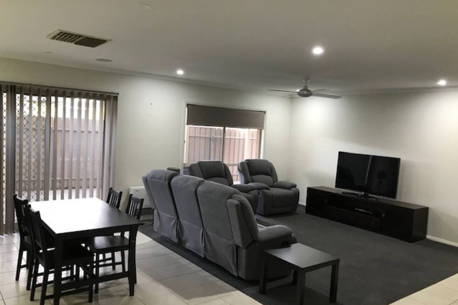 2 / 4 Mctavish Boulevard, Horsham