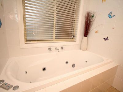 18 Vincent Crescent, Kelso